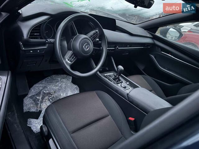 Мазда 3, об'ємом двигуна 2.5 л та пробігом 8 тис. км за 13000 $, фото 7 на Automoto.ua