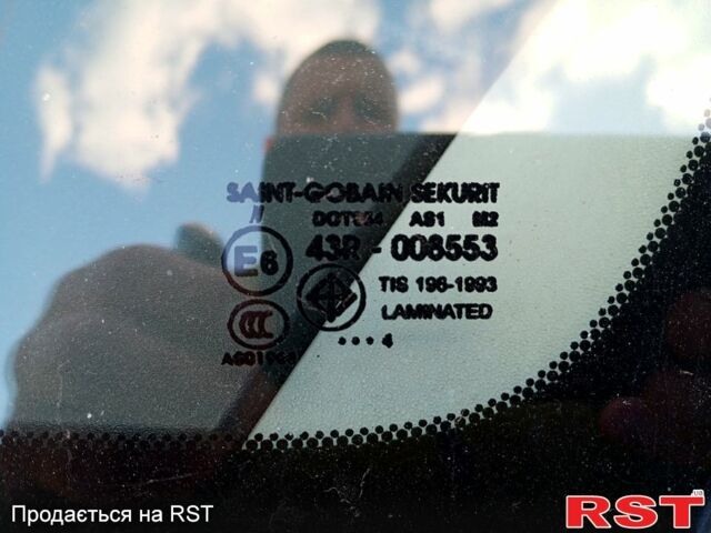 Мазда 3, об'ємом двигуна 1.6 л та пробігом 235 тис. км за 4000 $, фото 4 на Automoto.ua