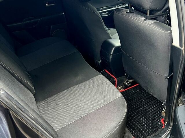 Мазда 3, об'ємом двигуна 1.6 л та пробігом 346 тис. км за 4800 $, фото 12 на Automoto.ua