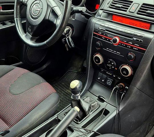 Мазда 3, об'ємом двигуна 2 л та пробігом 202 тис. км за 4500 $, фото 5 на Automoto.ua