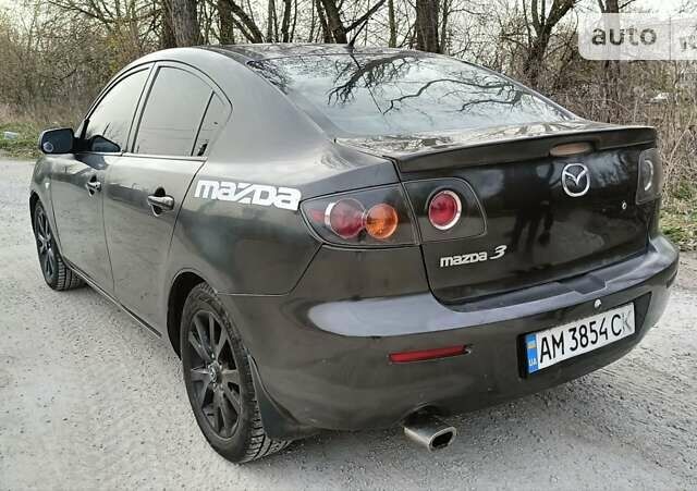 Мазда 3, об'ємом двигуна 1.6 л та пробігом 324 тис. км за 4800 $, фото 3 на Automoto.ua