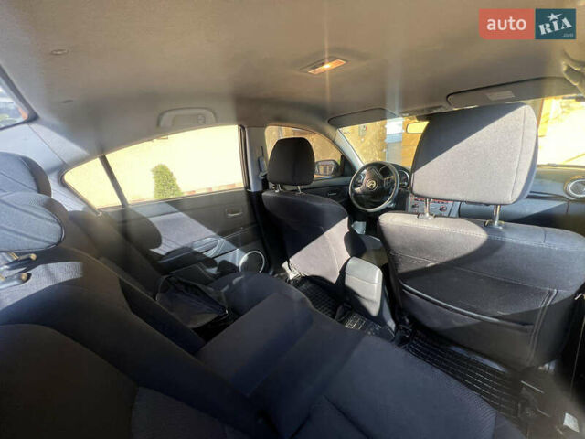 Мазда 3, объемом двигателя 1.6 л и пробегом 350 тыс. км за 3900 $, фото 4 на Automoto.ua
