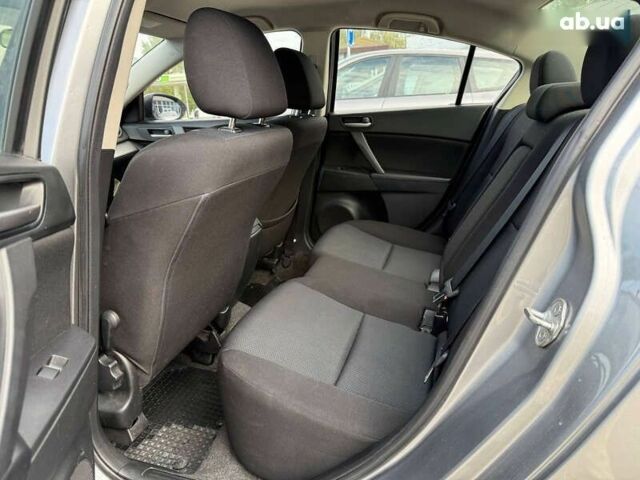 Мазда 3, объемом двигателя 1.6 л и пробегом 128 тыс. км за 8400 $, фото 7 на Automoto.ua