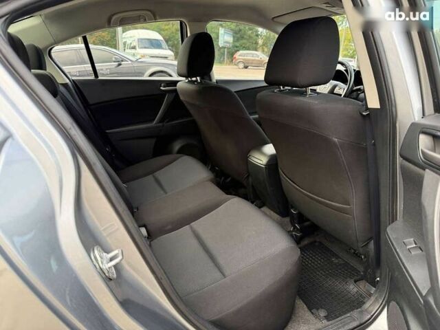 Мазда 3, об'ємом двигуна 1.6 л та пробігом 128 тис. км за 7999 $, фото 9 на Automoto.ua