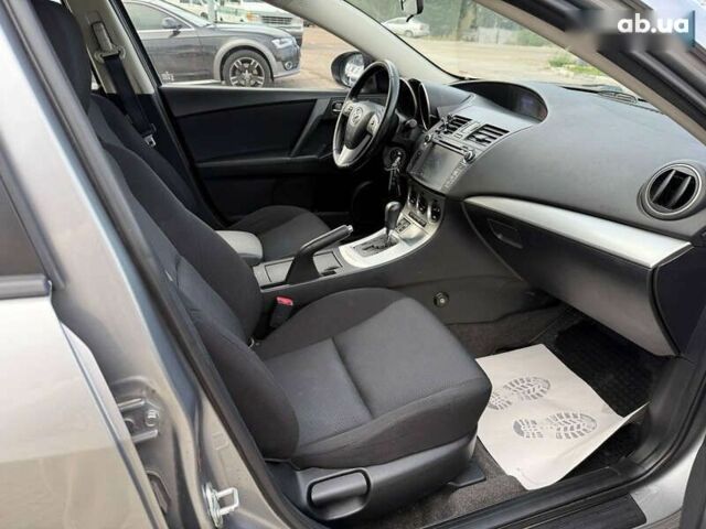 Мазда 3, объемом двигателя 1.6 л и пробегом 128 тыс. км за 8400 $, фото 8 на Automoto.ua