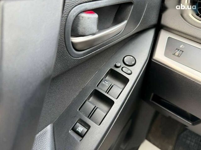 Мазда 3, объемом двигателя 1.6 л и пробегом 128 тыс. км за 8400 $, фото 16 на Automoto.ua