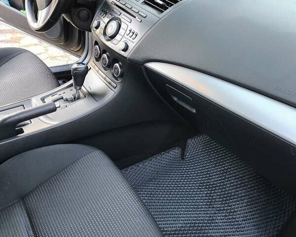 Мазда 3, об'ємом двигуна 2 л та пробігом 238 тис. км за 8950 $, фото 23 на Automoto.ua