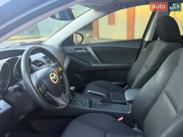 Мазда 3, объемом двигателя 2 л и пробегом 203 тыс. км за 7000 $, фото 6 на Automoto.ua