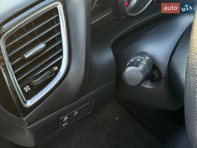 Мазда 3, объемом двигателя 0 л и пробегом 110 тыс. км за 11800 $, фото 14 на Automoto.ua