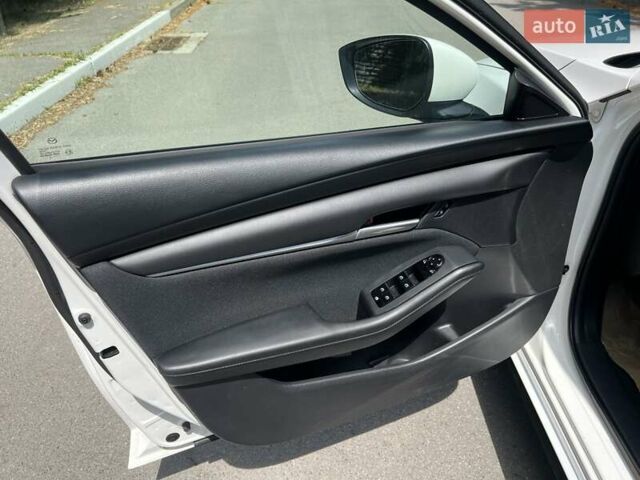 Мазда 3, объемом двигателя 2.49 л и пробегом 135 тыс. км за 14500 $, фото 17 на Automoto.ua