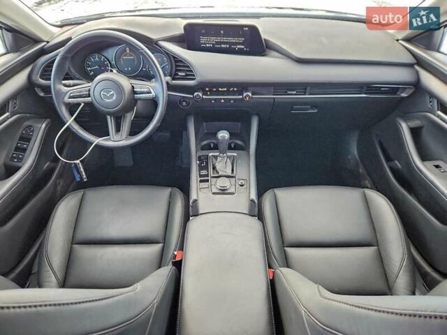 Мазда 3, объемом двигателя 0 л и пробегом 28 тыс. км за 3100 $, фото 7 на Automoto.ua