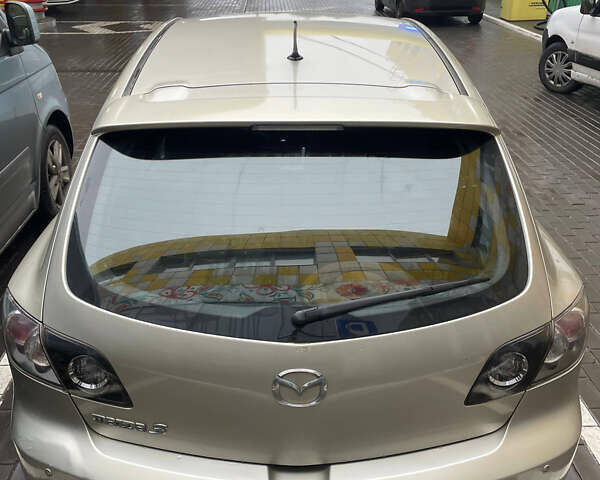 Жовтий Мазда 3, об'ємом двигуна 1.6 л та пробігом 276 тис. км за 4050 $, фото 4 на Automoto.ua