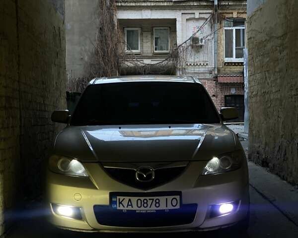 Желтый Мазда 3, объемом двигателя 1.6 л и пробегом 340 тыс. км за 6000 $, фото 22 на Automoto.ua