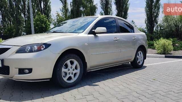 Жовтий Мазда 3, об'ємом двигуна 1.6 л та пробігом 218 тис. км за 5299 $, фото 5 на Automoto.ua