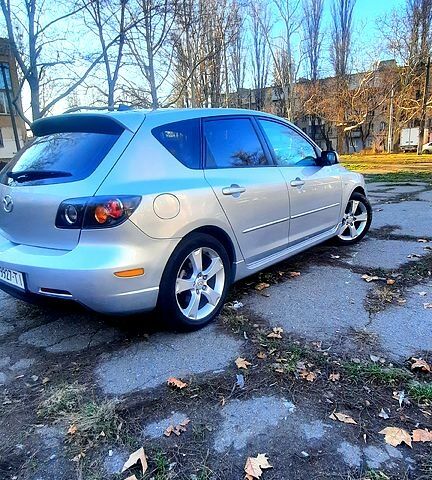 Серый Мазда 3, объемом двигателя 2 л и пробегом 230 тыс. км за 4700 $, фото 5 на Automoto.ua