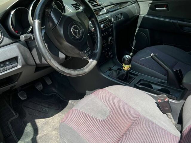 Серый Мазда 3, объемом двигателя 1.6 л и пробегом 200 тыс. км за 3600 $, фото 7 на Automoto.ua