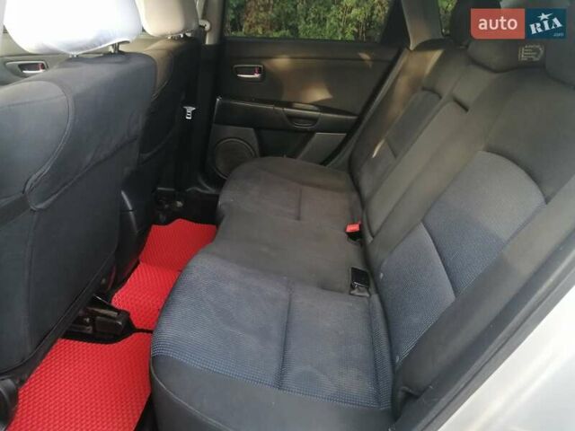 Сірий Мазда 3, об'ємом двигуна 1.6 л та пробігом 283 тис. км за 3650 $, фото 12 на Automoto.ua