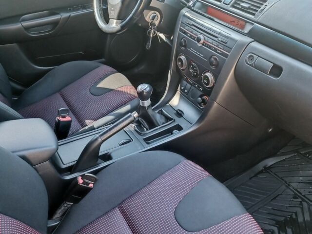 Сірий Мазда 3, об'ємом двигуна 1.6 л та пробігом 158 тис. км за 5400 $, фото 6 на Automoto.ua