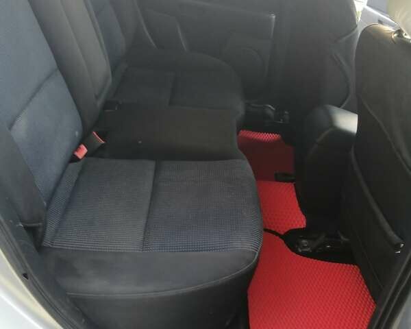 Сірий Мазда 3, об'ємом двигуна 1.6 л та пробігом 283 тис. км за 3650 $, фото 9 на Automoto.ua