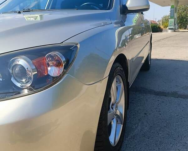 Серый Мазда 3, объемом двигателя 1.6 л и пробегом 158 тыс. км за 5400 $, фото 4 на Automoto.ua