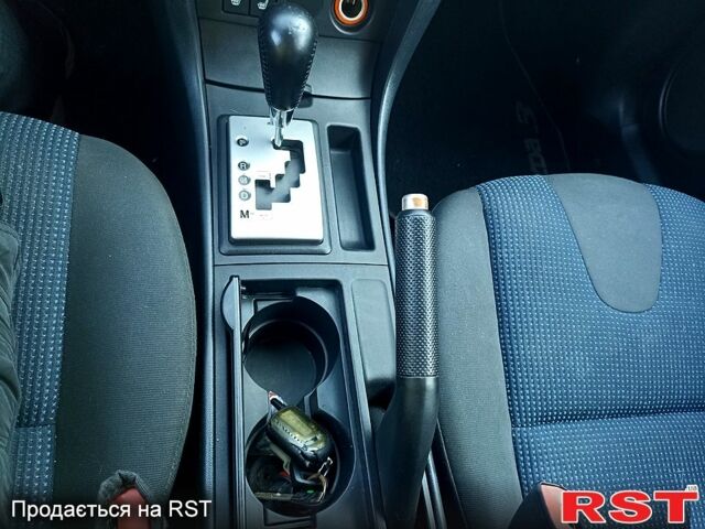 Серый Мазда 3, объемом двигателя 1.6 л и пробегом 317 тыс. км за 3600 $, фото 6 на Automoto.ua