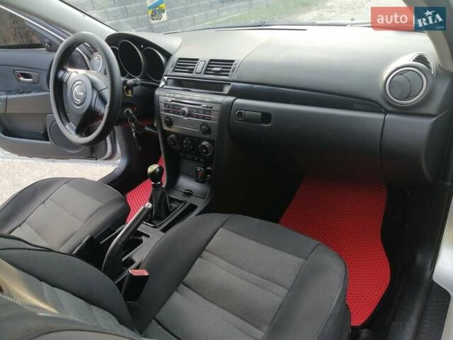 Сірий Мазда 3, об'ємом двигуна 1.6 л та пробігом 283 тис. км за 3650 $, фото 10 на Automoto.ua