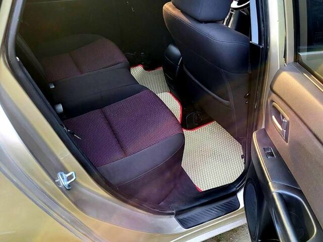 Сірий Мазда 3, об'ємом двигуна 1.6 л та пробігом 280 тис. км за 4400 $, фото 8 на Automoto.ua