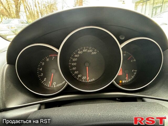 Сірий Мазда 3, об'ємом двигуна 1.6 л та пробігом 246 тис. км за 2900 $, фото 11 на Automoto.ua