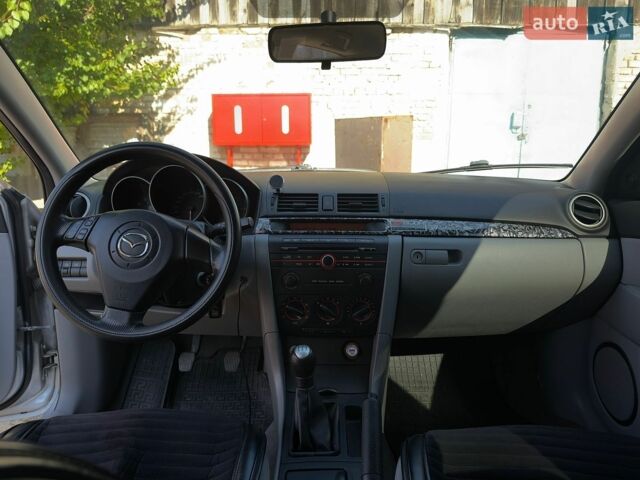 Сірий Мазда 3, об'ємом двигуна 1.6 л та пробігом 210 тис. км за 5200 $, фото 10 на Automoto.ua