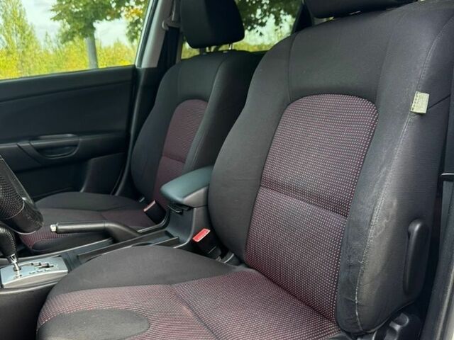Сірий Мазда 3, об'ємом двигуна 1.6 л та пробігом 302 тис. км за 4850 $, фото 6 на Automoto.ua