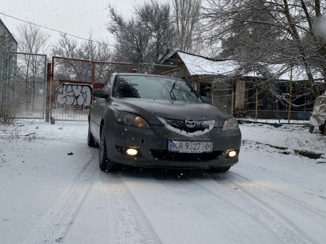 Сірий Мазда 3, об'ємом двигуна 1.6 л та пробігом 283 тис. км за 4000 $, фото 1 на Automoto.ua