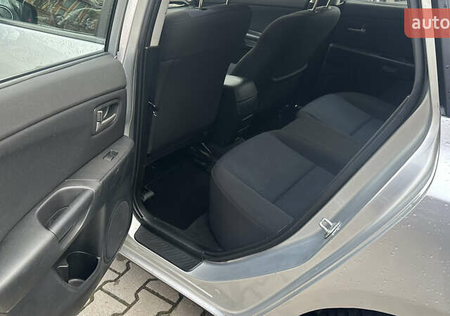 Серый Мазда 3, объемом двигателя 1.6 л и пробегом 202 тыс. км за 4400 $, фото 9 на Automoto.ua