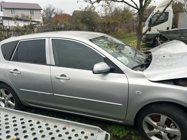 Серый Мазда 3, объемом двигателя 1.6 л и пробегом 220 тыс. км за 1250 $, фото 1 на Automoto.ua