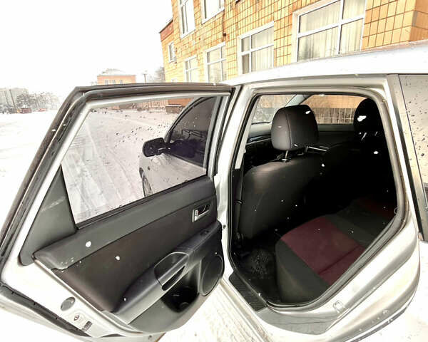 Сірий Мазда 3, об'ємом двигуна 1.6 л та пробігом 366 тис. км за 3900 $, фото 10 на Automoto.ua