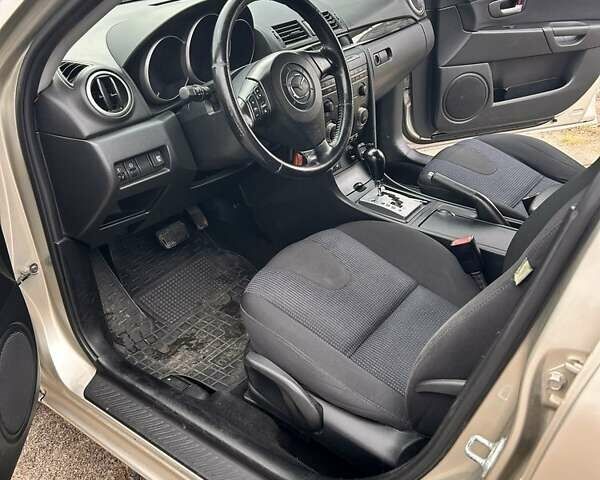 Сірий Мазда 3, об'ємом двигуна 1.6 л та пробігом 250 тис. км за 4300 $, фото 17 на Automoto.ua