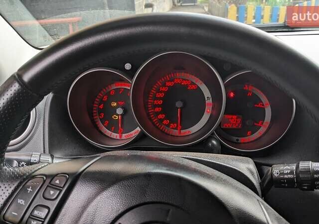 Серый Мазда 3, объемом двигателя 2 л и пробегом 145 тыс. км за 3999 $, фото 1 на Automoto.ua