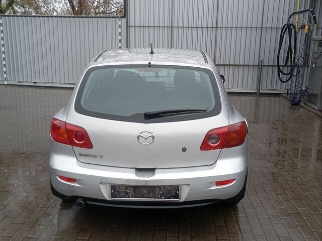 Сірий Мазда 3, об'ємом двигуна 1.6 л та пробігом 294 тис. км за 2500 $, фото 3 на Automoto.ua