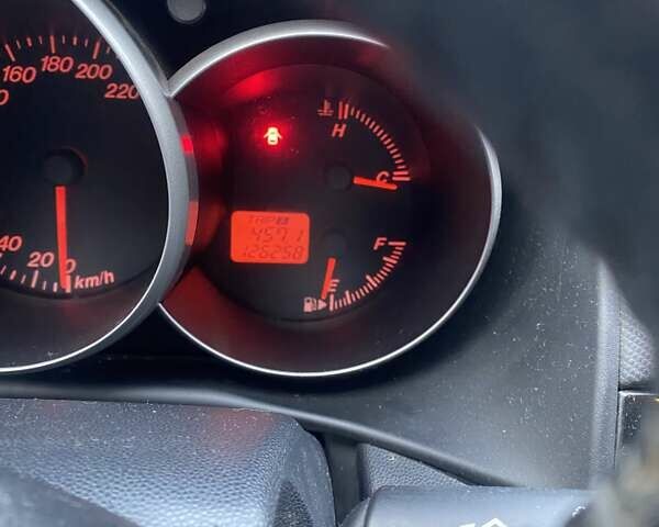 Сірий Мазда 3, об'ємом двигуна 1.6 л та пробігом 126 тис. км за 4200 $, фото 6 на Automoto.ua