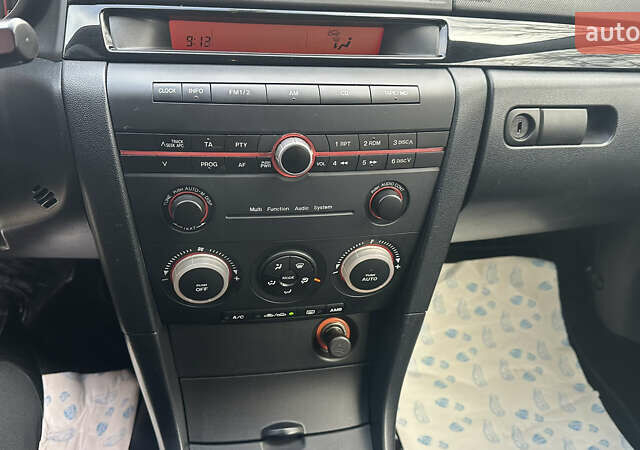 Серый Мазда 3, объемом двигателя 1.6 л и пробегом 202 тыс. км за 4400 $, фото 12 на Automoto.ua