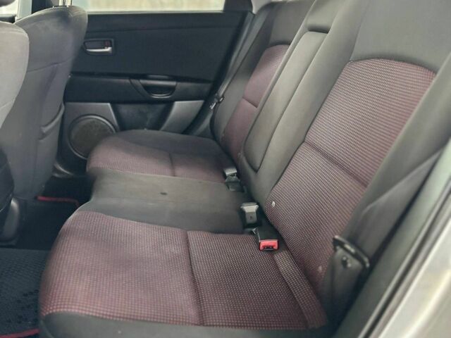 Сірий Мазда 3, об'ємом двигуна 0 л та пробігом 307 тис. км за 5000 $, фото 7 на Automoto.ua