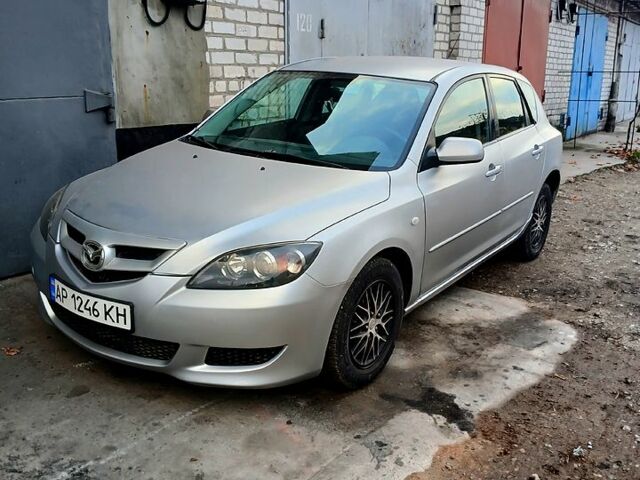 Серый Мазда 3, объемом двигателя 1.6 л и пробегом 320 тыс. км за 3800 $, фото 1 на Automoto.ua