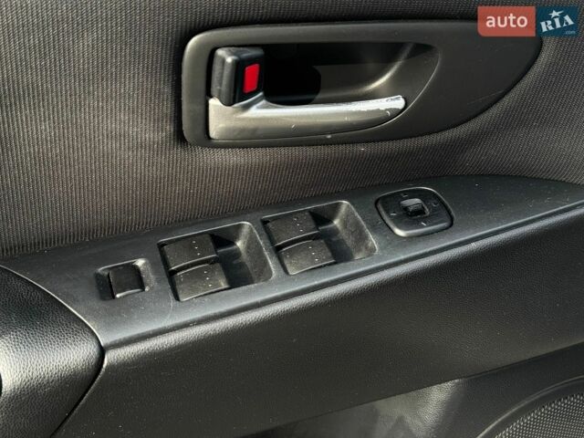 Сірий Мазда 3, об'ємом двигуна 1.6 л та пробігом 302 тис. км за 5000 $, фото 8 на Automoto.ua