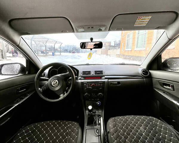 Сірий Мазда 3, об'ємом двигуна 1.6 л та пробігом 366 тис. км за 3900 $, фото 11 на Automoto.ua