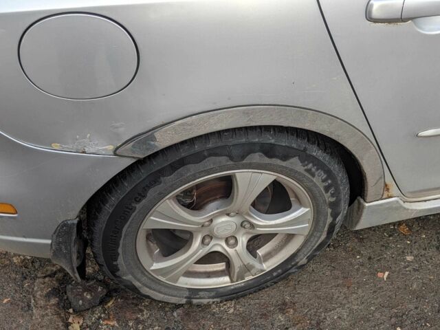 Сірий Мазда 3, об'ємом двигуна 2 л та пробігом 145 тис. км за 3999 $, фото 8 на Automoto.ua