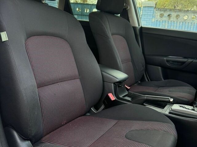 Сірий Мазда 3, об'ємом двигуна 1.6 л та пробігом 302 тис. км за 4850 $, фото 8 на Automoto.ua