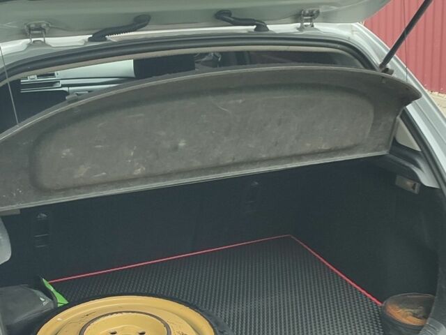 Серый Мазда 3, объемом двигателя 1.6 л и пробегом 443 тыс. км за 2500 $, фото 8 на Automoto.ua