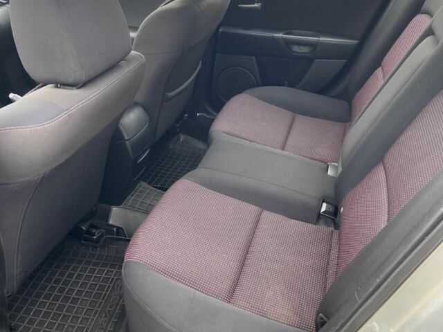Сірий Мазда 3, об'ємом двигуна 1.6 л та пробігом 250 тис. км за 3518 $, фото 6 на Automoto.ua
