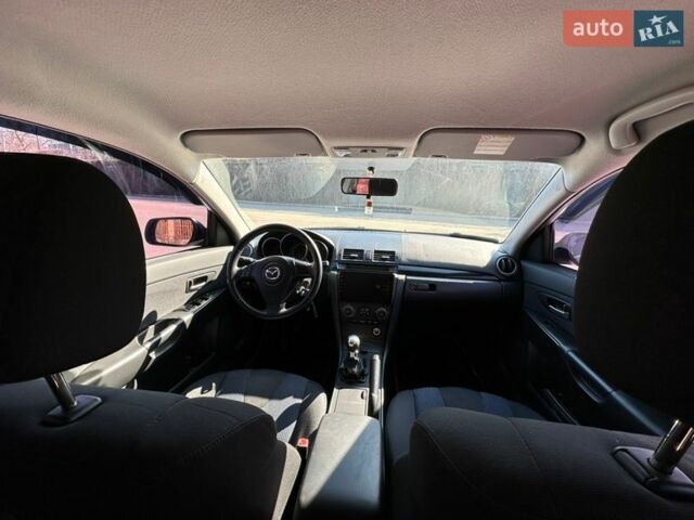 Серый Мазда 3, объемом двигателя 1.6 л и пробегом 269 тыс. км за 4750 $, фото 8 на Automoto.ua