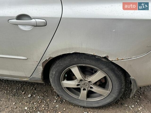 Сірий Мазда 3, об'ємом двигуна 1.56 л та пробігом 291 тис. км за 2750 $, фото 6 на Automoto.ua