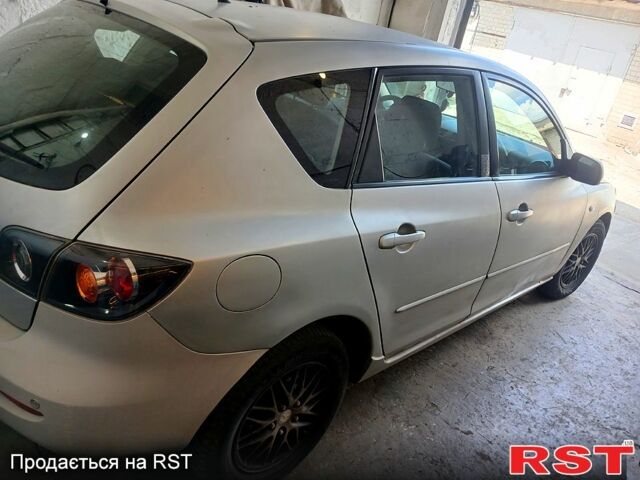 Сірий Мазда 3, об'ємом двигуна 1.6 л та пробігом 330 тис. км за 3400 $, фото 4 на Automoto.ua